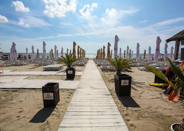 Luiza - Bavaro - Mamaia Nord