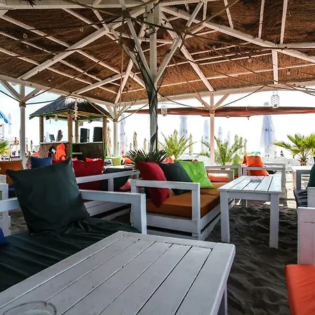 شقة Luiza - Bavaro - Mamaia Nord Năvodari